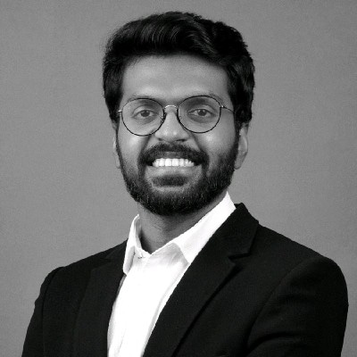 Portrait of Zakhil Suresh, CMT, Founder & CEO at BitSave — leads product vision and asset management strategy Portrait of Zakhil Suresh, CMT, Founder & CEO at BitSave — leads product vision and asset management strategy